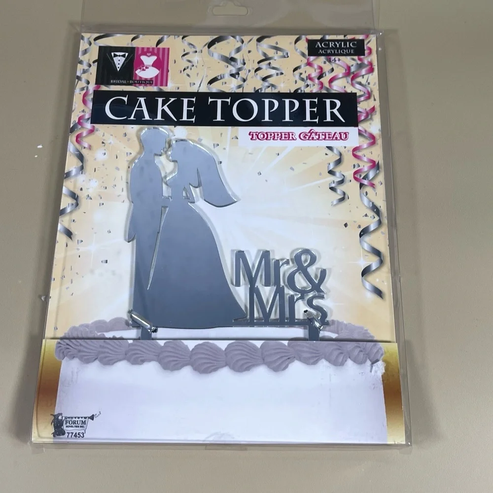 NWT Mr & Mrs Acrylic Mirrored Cake Topper